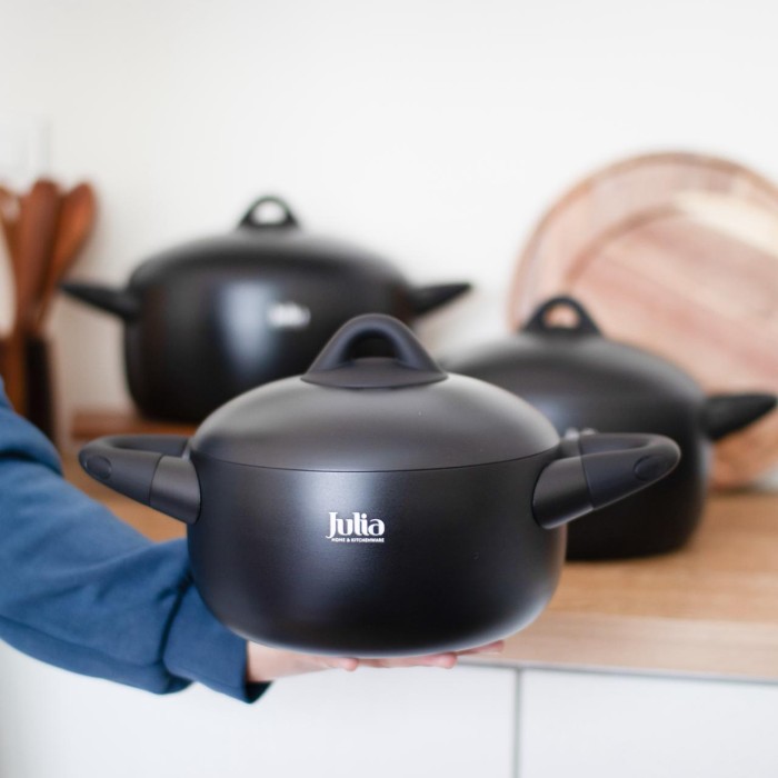 طنجرة 24سم julia black tec  ju11263369