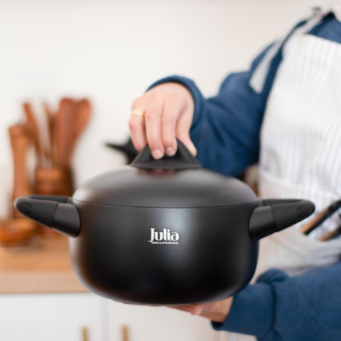 طنجرة 20سم julia black tec  ju11263368