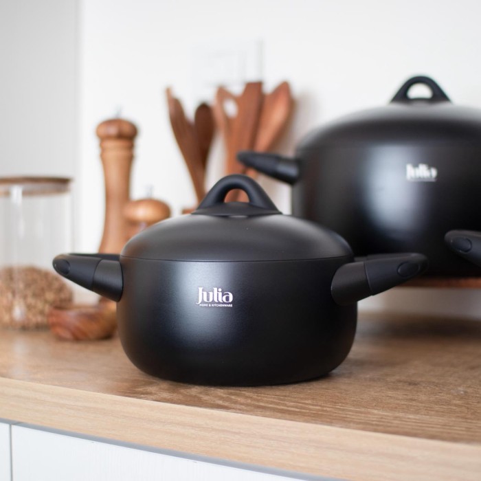 طنجرة 20سم julia black tec  ju11263368
