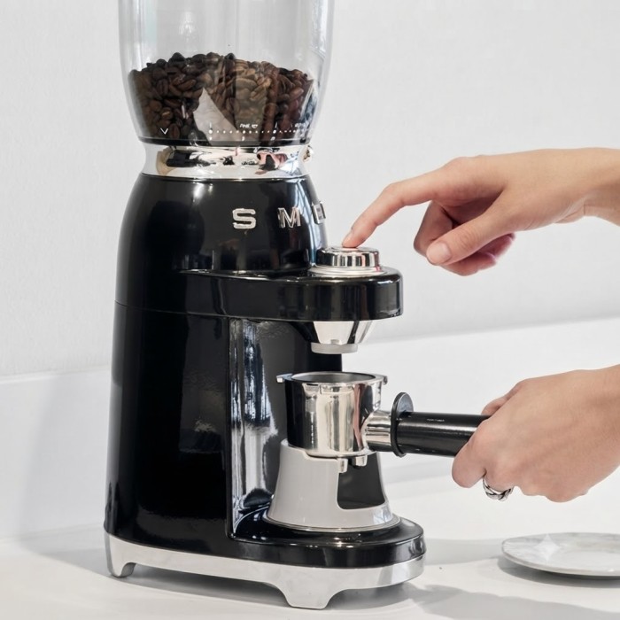 ماكنة قهوة  طحن  SMEG 150W